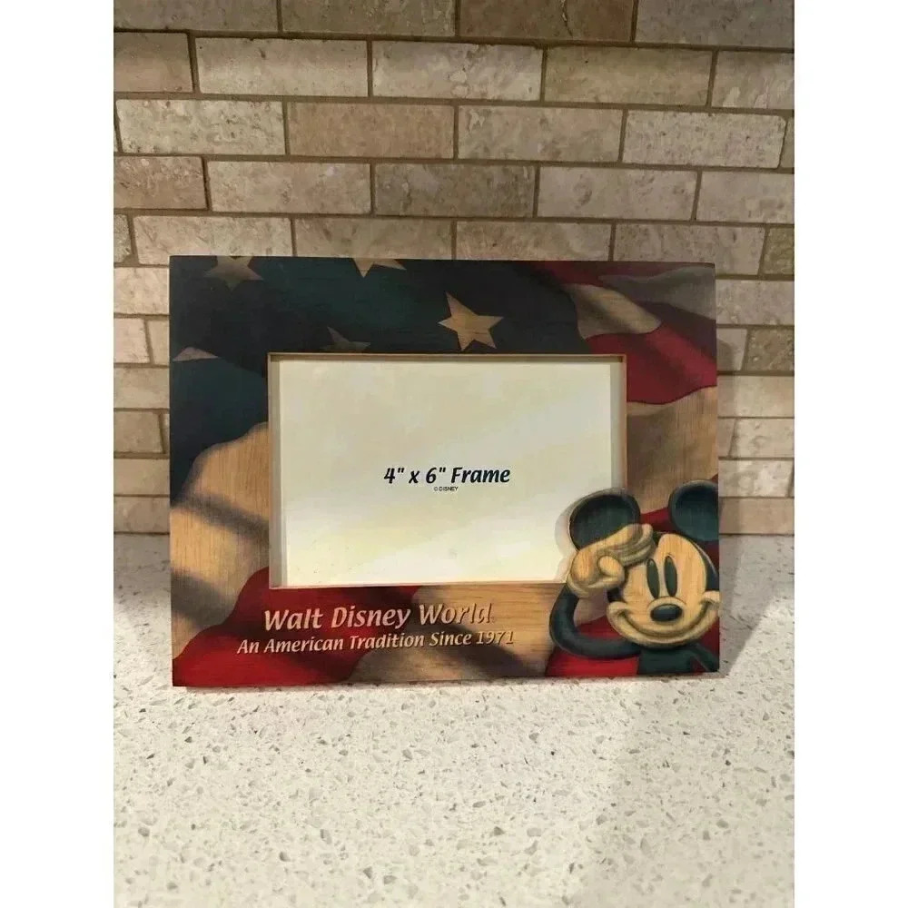 Walt Disney World An American‎ Tradition Mickey Mouse USA Flag Frame BP
